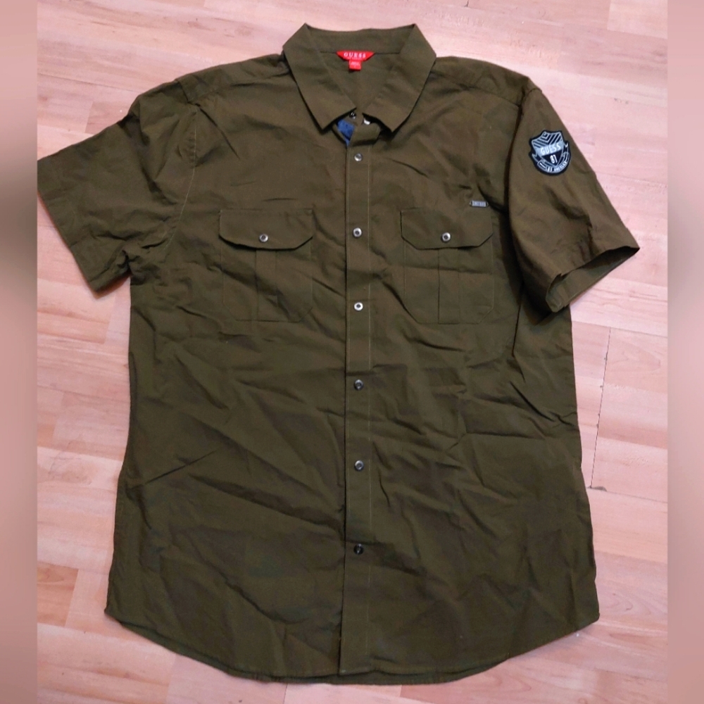 GUESS Military Shirt Army Style Utility MEDIUM Slim Fit Green Short Sleeve Solid